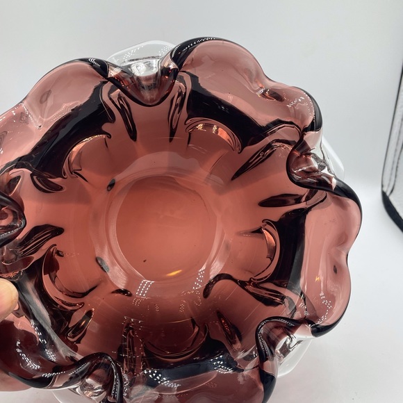 Vintage Mulberry Wine Clear Glass Pulled Ear Petals Ashtray/ Bowl - Picture 10 of 11